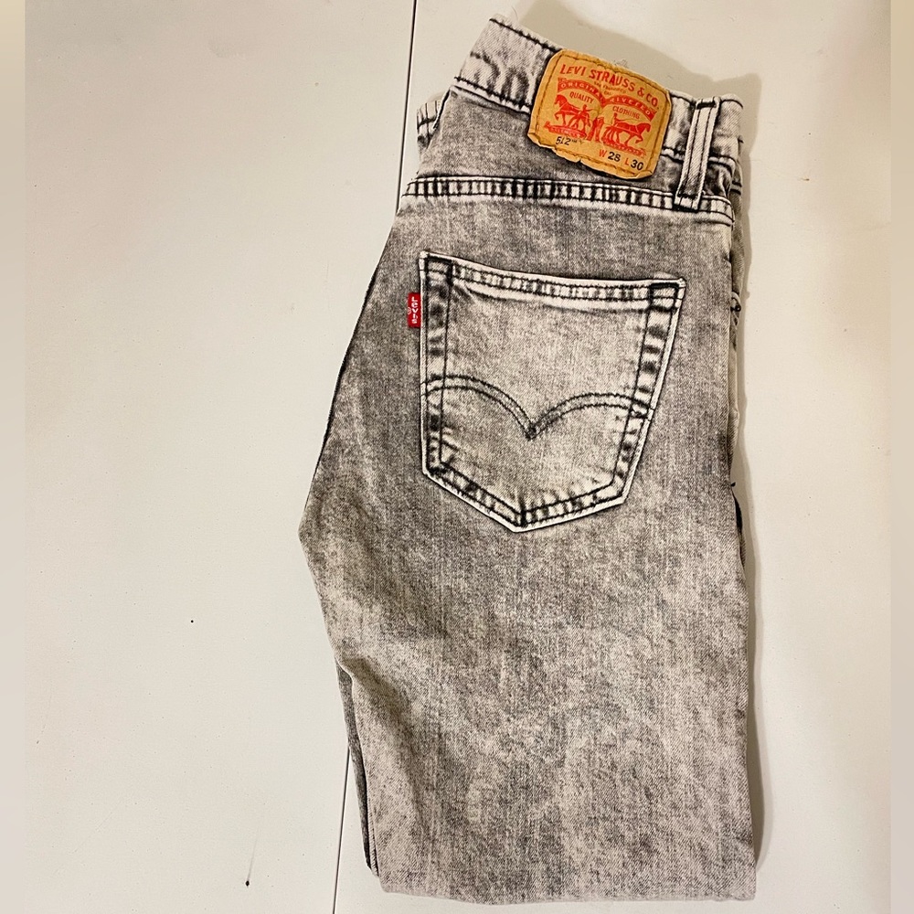 Levi’s 512, men’s size 28 x 30, gray wash